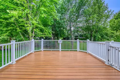 2337 Manuela Drive, Chaska, MN 55318 - Photo 19