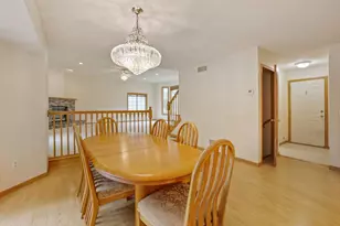2337 Manuela Dr, Chaska, MN 55318 - Photo 9
