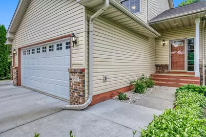 2337 Manuela Drive, Chaska, MN 55318 - Photo 3