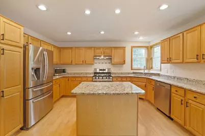 2337 Manuela Drive, Chaska, MN 55318 - Photo 13
