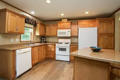 21915 County Road 7, Hutchinson, MN 55350 - Photo 9