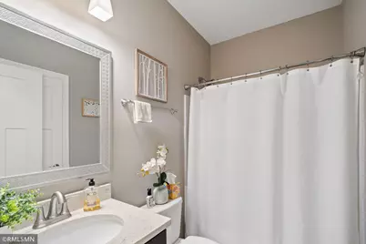 605 Liberty Way, Vadnais Heights, MN 55127 - Photo 21