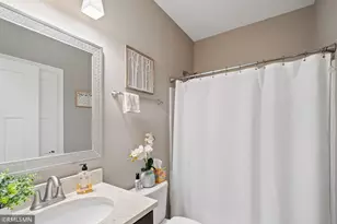 605 Liberty Wy, Vadnais Heights, MN 55127 - Photo 21