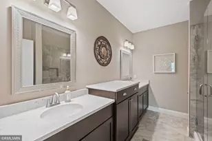605 Liberty Wy, Vadnais Heights, MN 55127 - Photo 17