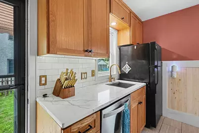 3745 Orchard Avenue N, Robbinsdale, MN 55422 - Photo 5