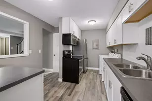 2401 Unity Ave N, Golden Valley, MN 55422 - Photo 13