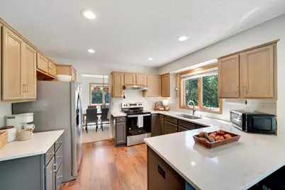 13865 Forest Hill Road, Eden Prairie, MN 55346 - Photo 21