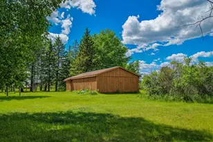 1019 Central St W, Bagley, MN 56621 - Photo 5
