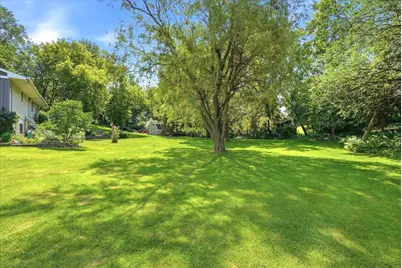 2432 73rd Court E, Inver Grove Heights, MN 55076 - Photo 5