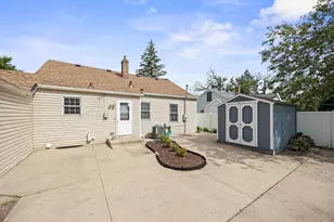 5709 W Lake St, Saint Louis Park, MN 55416 - Photo 21