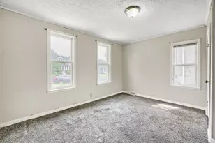 1024 Geranium Ave E, Saint Paul, MN 55106 - Photo 9