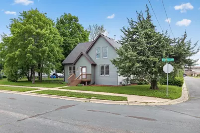 543 5th Avenue SW, Cambridge, MN 55008 - Photo 1