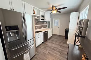 435 4th St SW, Plainview, MN 55964 - Photo 5