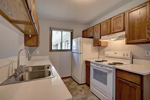 2602 Brookdale Ln, Brooklyn Park, MN 55444 - Photo 3