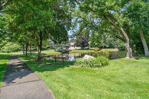 1221 Archer Ln N, Plymouth, MN 55447 - Photo 9