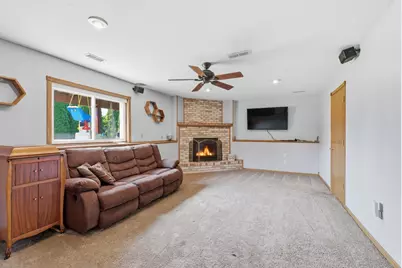 605 E South Street, Belle Plaine, MN 56011 - Photo 17