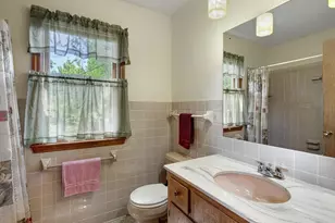 806 Myrtle St, Hudson, WI 54016 - Photo 11