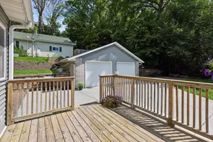 520 Hawthorn St, Red Wing, MN 55066 - Photo 7