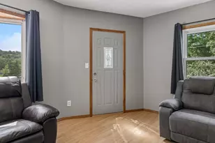 520 Hawthorn St, Red Wing, MN 55066 - Photo 9