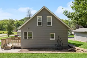 520 Hawthorn St, Red Wing, MN 55066 - Photo 33