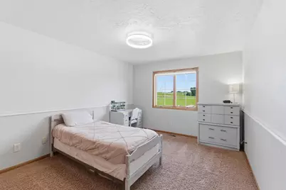 605 E 2nd Avenue, Beaver Creek, MN 56116 - Photo 19