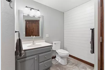 605 E 2nd Avenue, Beaver Creek, MN 56116 - Photo 29