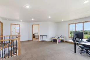605 E 2nd Ave, Beaver Creek, MN 56116 - Photo 17