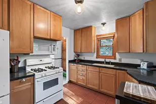 2819 E 25th St, Minneapolis, MN 55406 - Photo 9