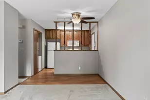8500 S Maplebrook Cir, Brooklyn Park, MN 55445 - Photo 9