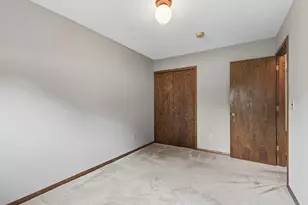 8500 S Maplebrook Cir, Brooklyn Park, MN 55445 - Photo 23