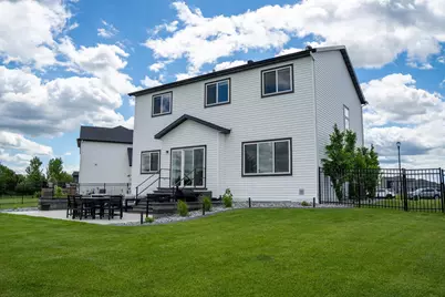 4744 Hampton Loop S, Moorhead, MN 56560 - Photo 3