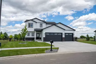 4744 Hampton Loop S, Moorhead, MN 56560 - Photo 1