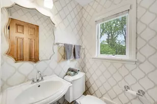 6912 Paiute Dr, Edina, MN 55439 - Photo 13