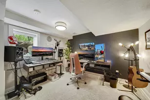 6912 Paiute Dr, Edina, MN 55439 - Photo 33
