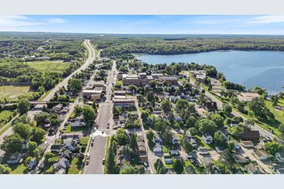 202 Olcott Avenue, Coleraine, MN 55722 - Photo 3
