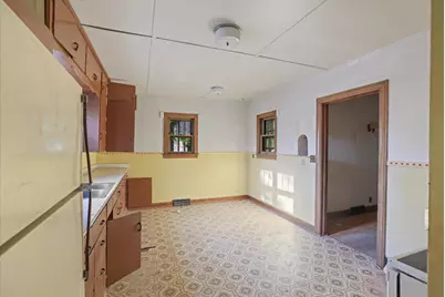 202 Olcott Avenue, Coleraine, MN 55722 - Photo 9