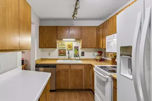 3850 Plymouth Blvd, Plymouth, MN 55446 - Photo 11