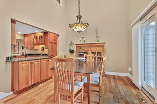 8264 Kingslee Rd, Bloomington, MN 55438 - Photo 5