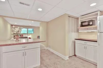 8264 Kingslee Road, Bloomington, MN 55438 - Photo 29