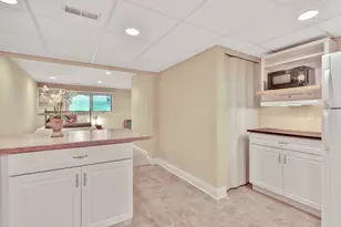 8264 Kingslee Rd, Bloomington, MN 55438 - Photo 29