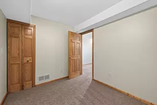 12206 Oak Leaf Cir, Burnsville, MN 55337 - Photo 15