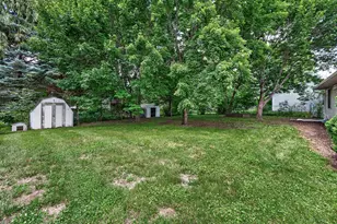 1405 Carriage Hills Dr S, Cambridge, MN 55008 - Photo 41
