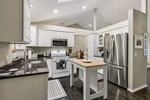 3090 St Albans Hollow Cir, Minnetonka, MN 55305 - Photo 15