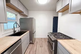 2715 Irving Ave N, Minneapolis, MN 55411 - Photo 9