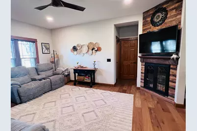 803 S Pine Street, Caledonia, MN 55921 - Photo 29