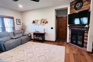 803 S Pine St, Caledonia, MN 55921 - Photo 29