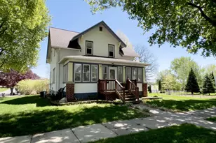 803 S Pine St, Caledonia, MN 55921 - Photo 15
