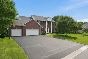 10196 Stony Creek Dr, Woodbury, MN 55129 - Photo 3