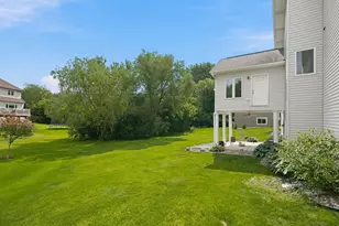 10196 Stony Creek Dr, Woodbury, MN 55129 - Photo 11