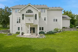 10196 Stony Creek Dr, Woodbury, MN 55129 - Photo 9